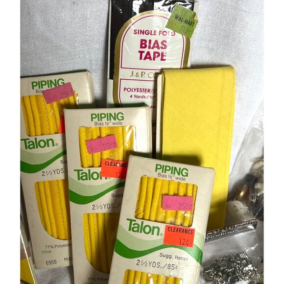 Sewing Craft Lot Supplies Bias Tape Piping Buttons Jewelry Vintage Seamstress - Picture 4 of 5